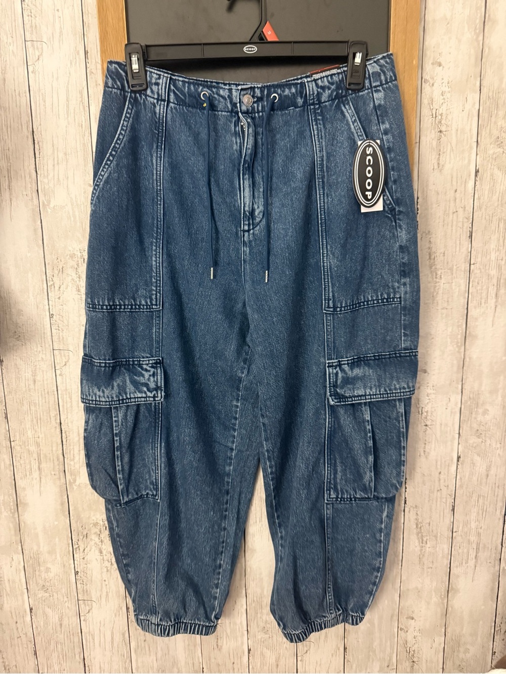 NWT Scoop M 8-10 blue denim cargo barrel fit jogger adjustable waist pockets